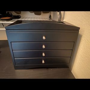 Beautiful Jewelry box!